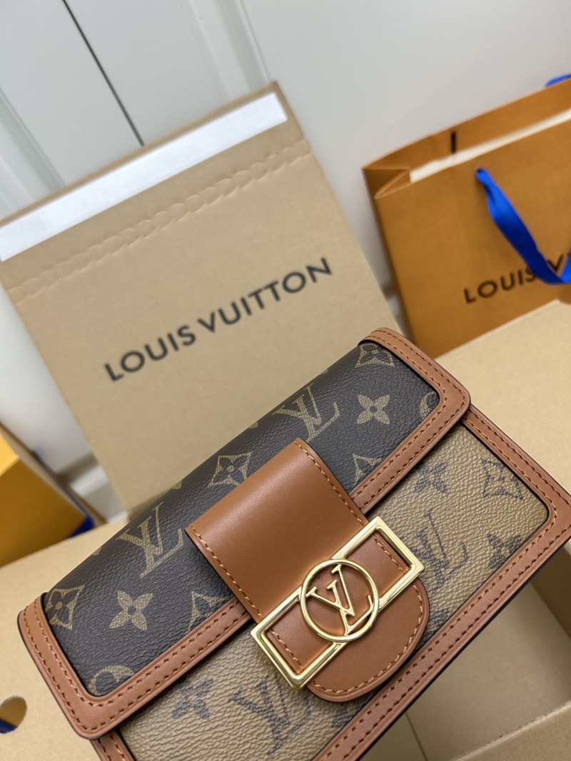 LV Clutch Bags